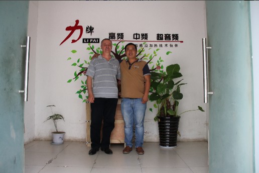 ���_��˹̹�͑�