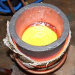 中頻熔煉爐熔煉現場 中頻熔煉爐熔煉現場