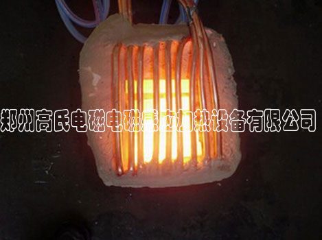 �����l�ӟ�t����˨�M��͸���̎��