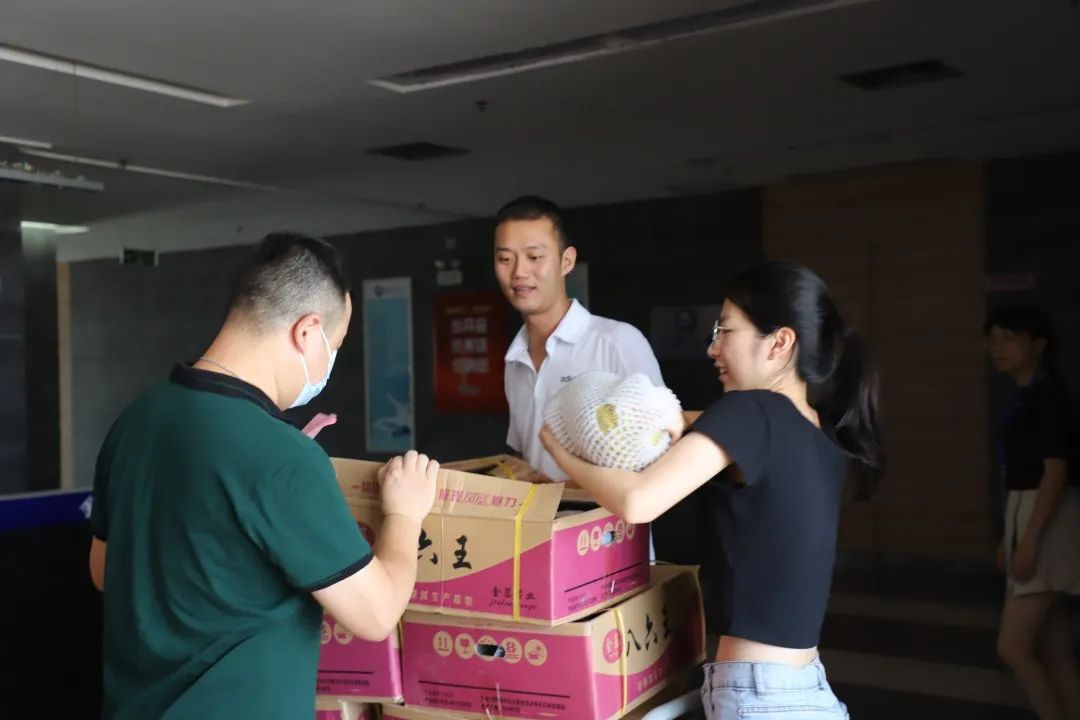 愛心鷹牌 | 萬里援疆,鷹牌助力新疆塔然其村沖刺脫貧(圖8) 愛心鷹牌 | 萬里援疆,鷹牌助力新疆塔然其村沖刺脫貧(圖8)