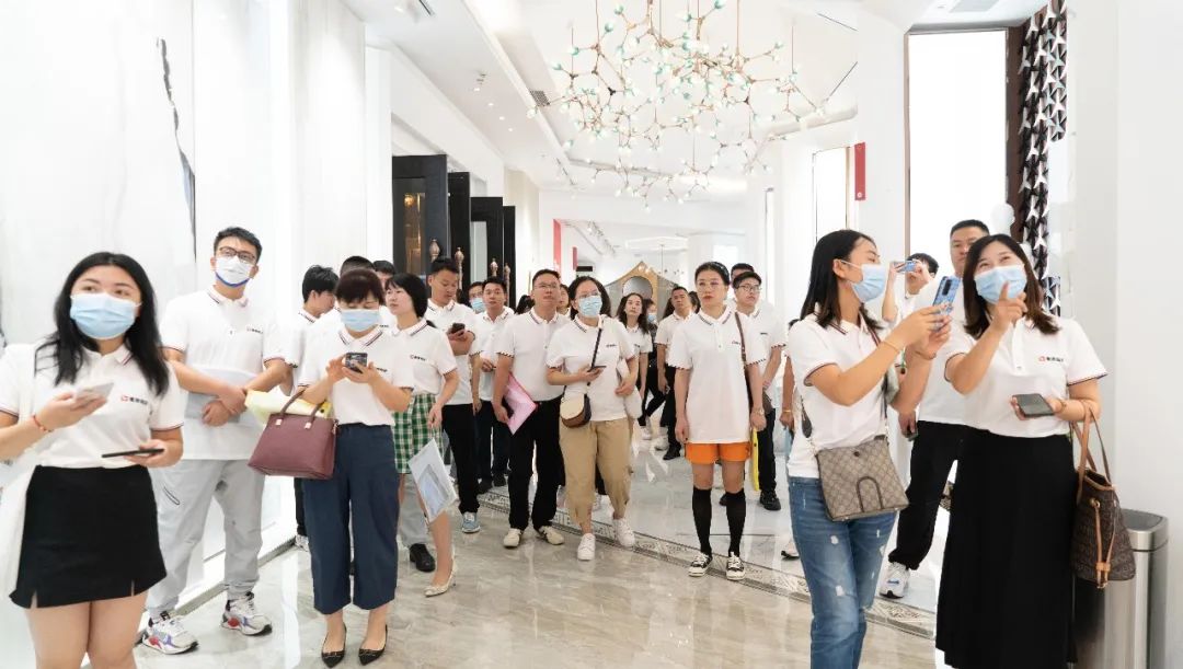 落地新戰(zhàn)略，實踐新模式，決戰(zhàn)新未來 ｜ 2022鷹牌墻地專家全國店長培訓圓滿收官！(圖5)
