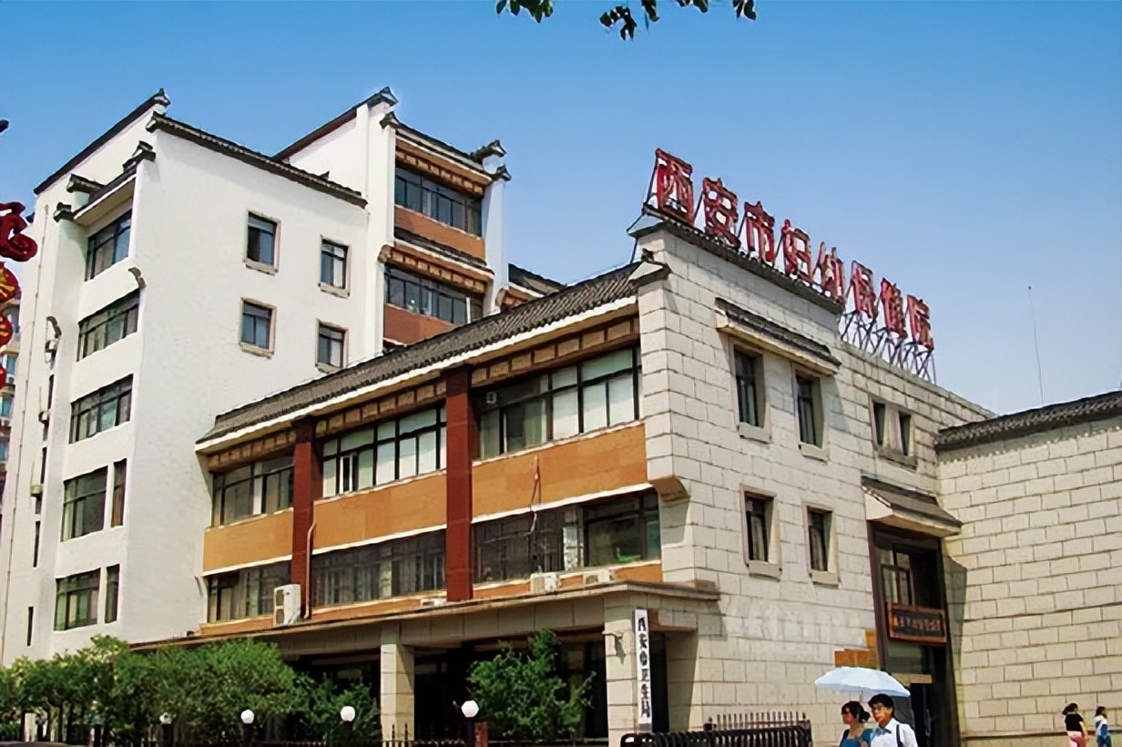 工程案例|佛山復星禪誠醫(yī)院——很多年以后,我還選鷹牌(圖20) 工程案例|佛山復星禪誠醫(yī)院——很多年以后,我還選鷹牌(圖20)