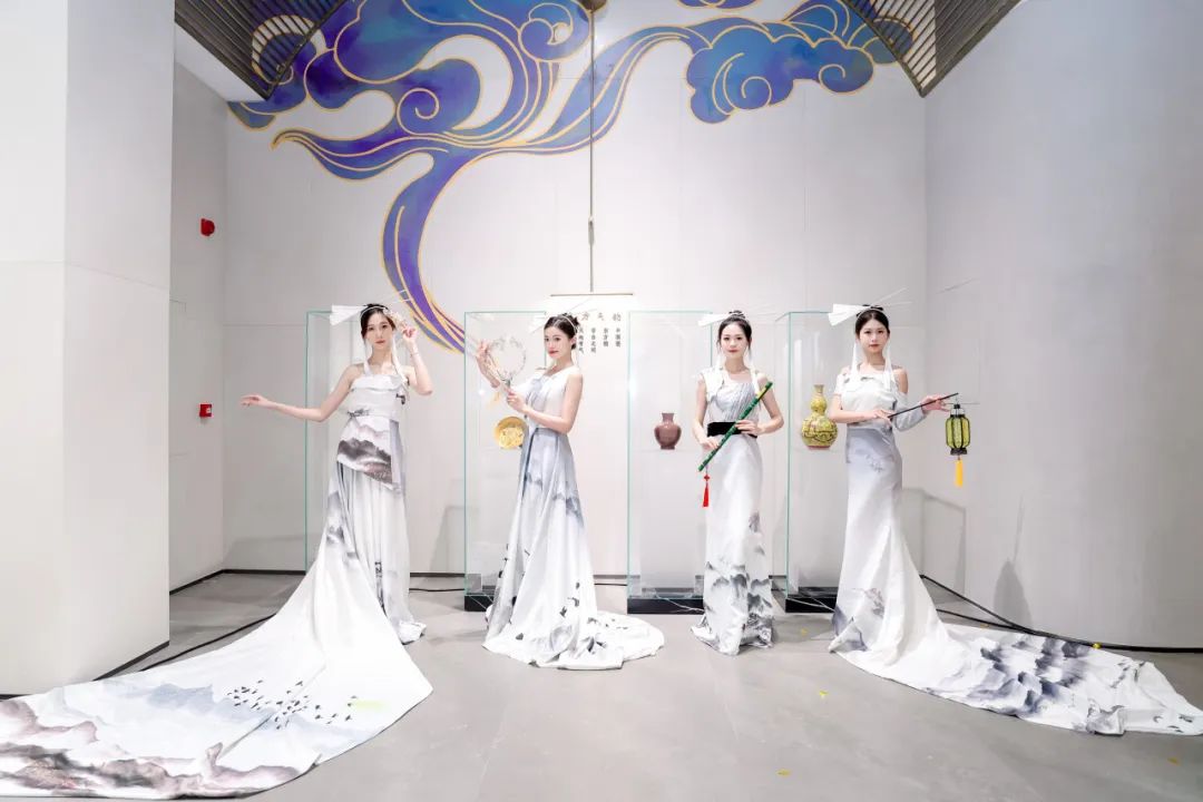 新鷹牌 創未來｜鷹牌新總部展廳盛大揭幕&中國瓷IP新品隆重上市！(圖24)