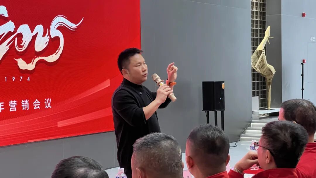 砥礪奮進，攻堅2025｜鷹牌營銷中心開年營銷會議圓滿舉行！(圖18)