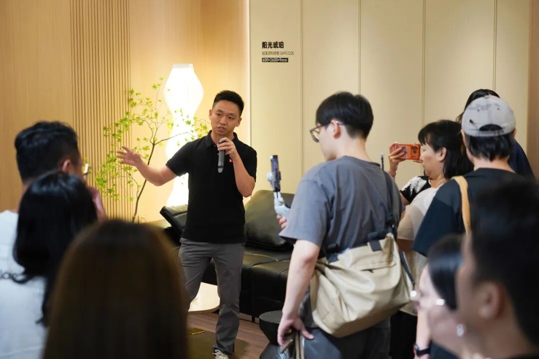 風(fēng)起處,萬(wàn)物生 | 鷹牌新材戰(zhàn)略發(fā)布會(huì)圓滿落幕!(圖14) 風(fēng)起處,萬(wàn)物生 | 鷹牌新材戰(zhàn)略發(fā)布會(huì)圓滿落幕!(圖14)
